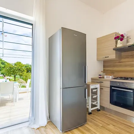Iremar F 2- Myho Casa * Vieste